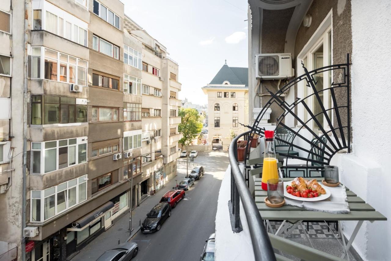 Cismigiu Serenity: 1Br Flat With Scenic Balcony Bukares Bagian luar foto